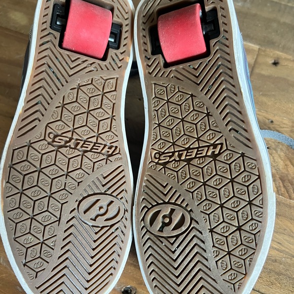 Kids heelys size youth 3 - Picture 3 of 7